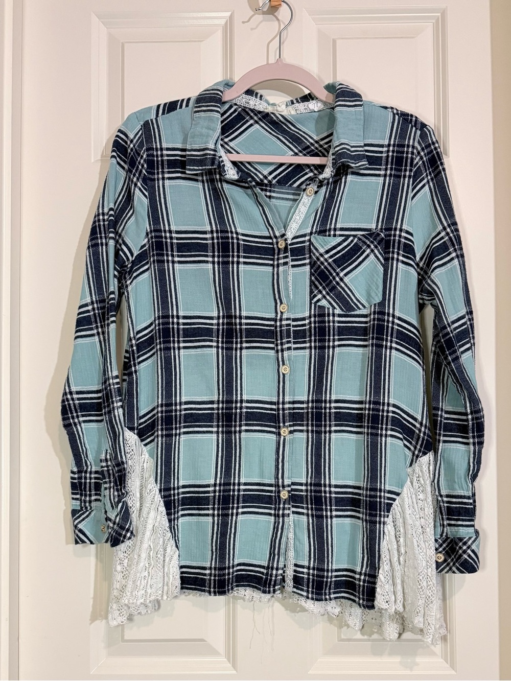 ODDY Light Teal & Navy Plaid Button-Down Shirt with Lace Hem